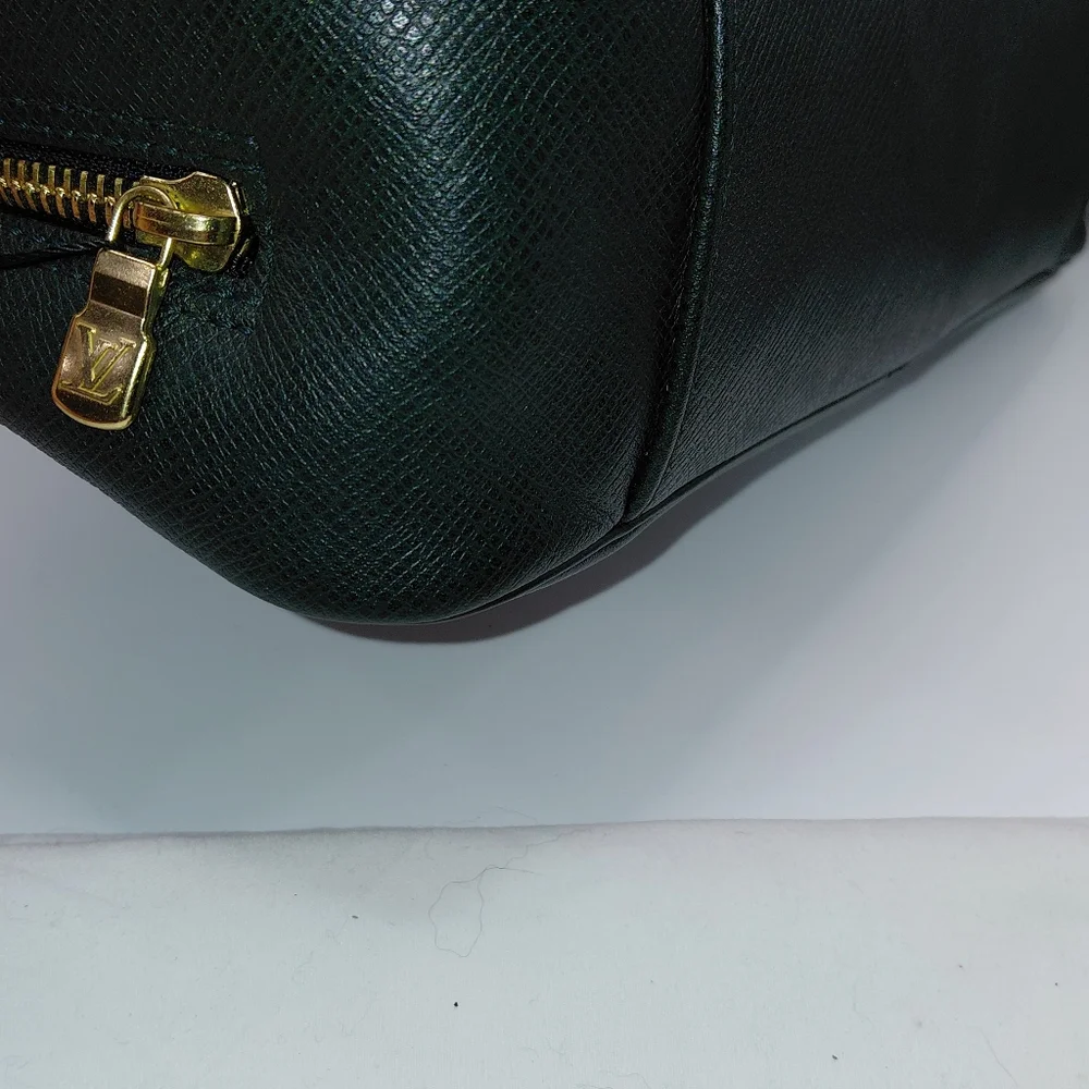 Louis Vuitton Dark Green Taiga Leather GM Trousse Toilette Pouch Bag Clutch Vtg